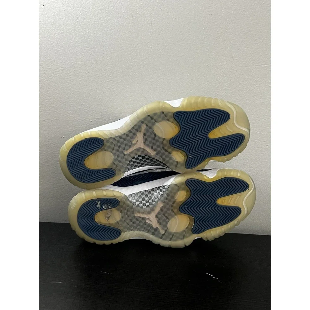 Nike Air Jordan 11 Retro Low Top Men Size 7.5 CD6846-102 Navy Snakeskin Shoes